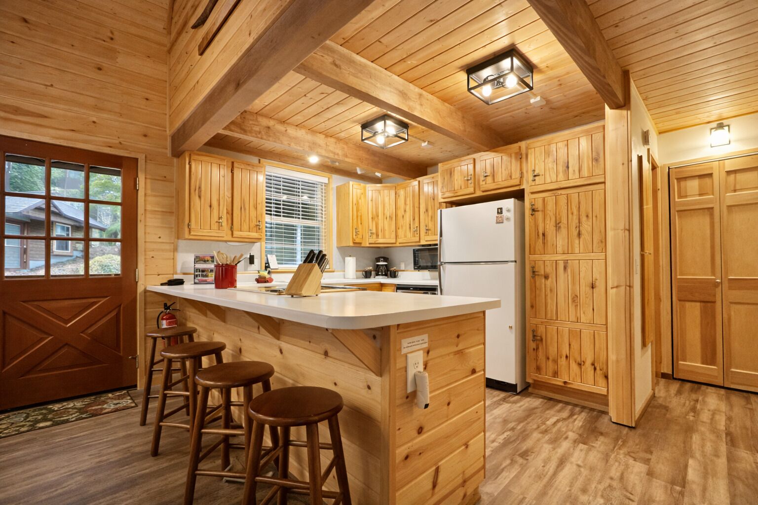 Stuga - 2 sovrum | Eget kök | Kylskåp, ugn, kaffe- och tebryggare och brödrost