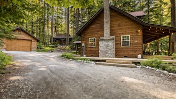 Cabin, 2 Bedrooms | Exterior