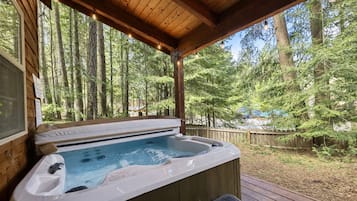 Cabin, 2 Bedrooms | Outdoor spa tub