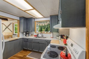 Cabin, 3 Bedrooms | Private kitchen - Chiwawa River Chalet 3 Bedroom Home by NW Comfy Cabins by RedAwning (Leavenworth)