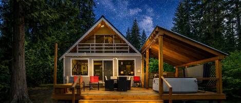 Cabin, 3 Bedrooms | Terrace/patio