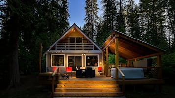 Cabin, 3 Bedrooms | Exterior