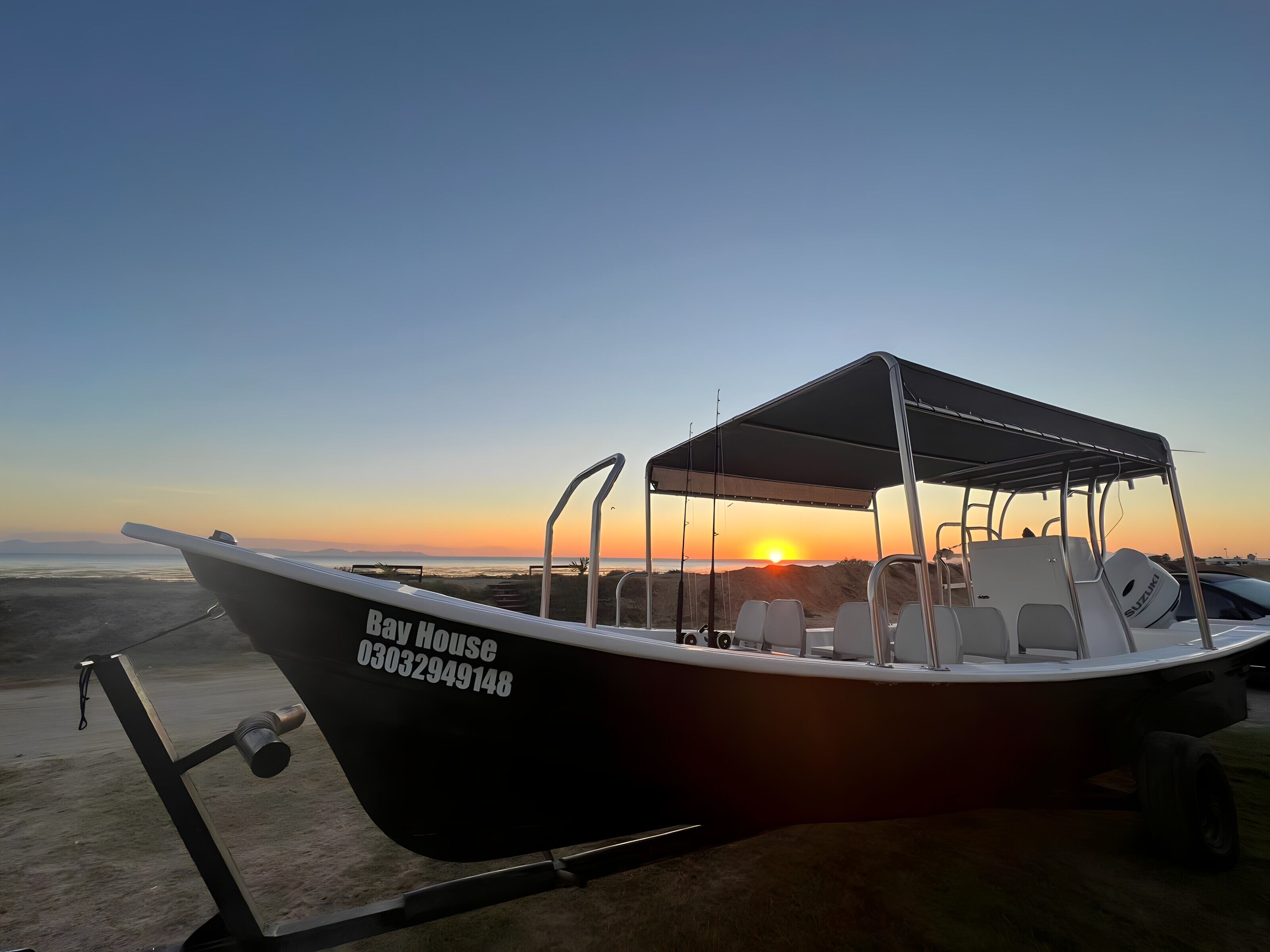 Plage, chaises longues, serviettes de plage