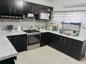 Fridge, microwave, oven, stovetop