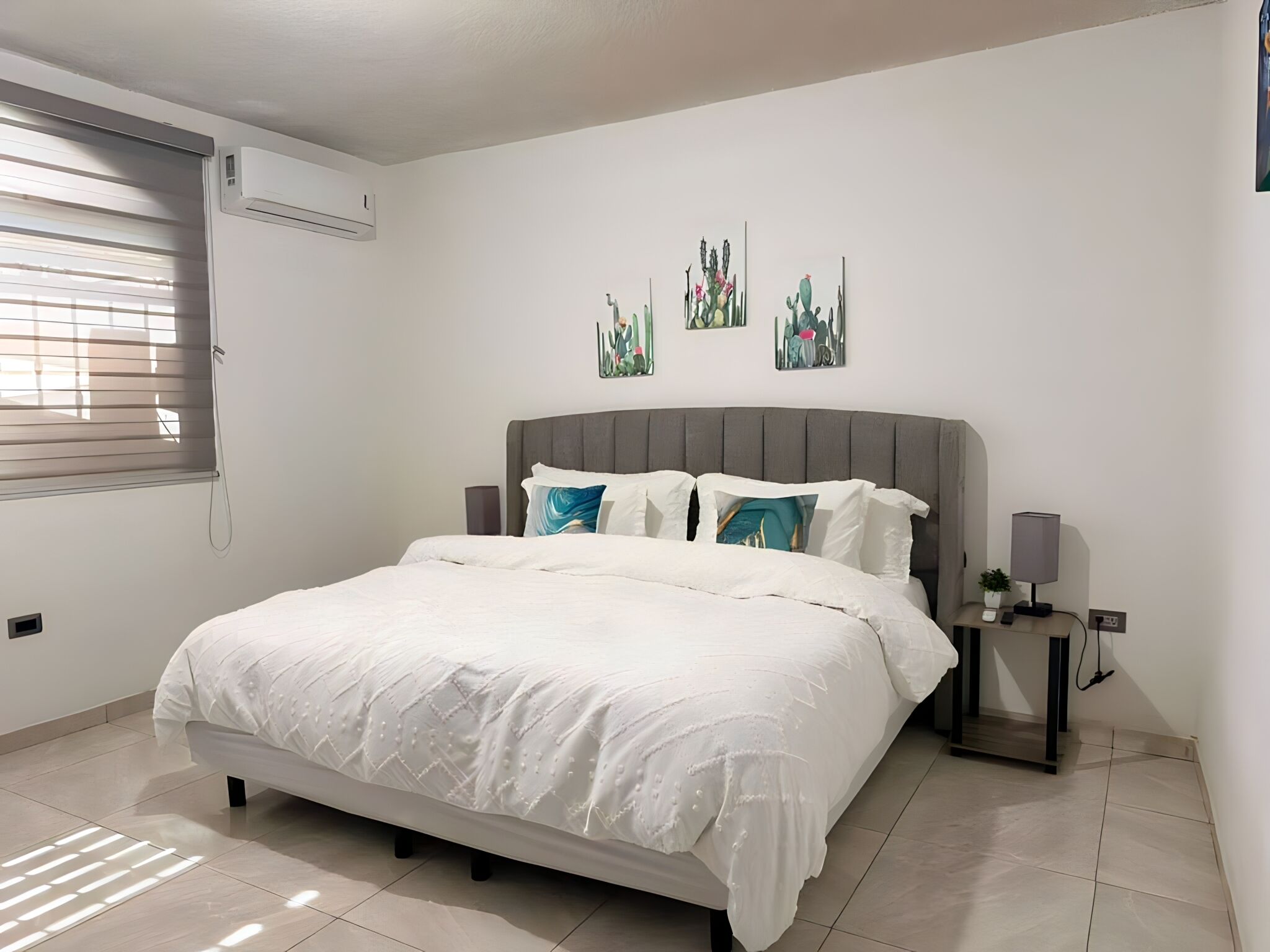 3 chambres, fer et planche à repasser, lit parapluie, Wi-Fi gratuit