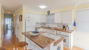 Coffee/tea maker, fridge, microwave, oven - Fri-Fri available! South End Gem! 1 Block to Beach, Walk to Shops & Playground. (Ocean City)