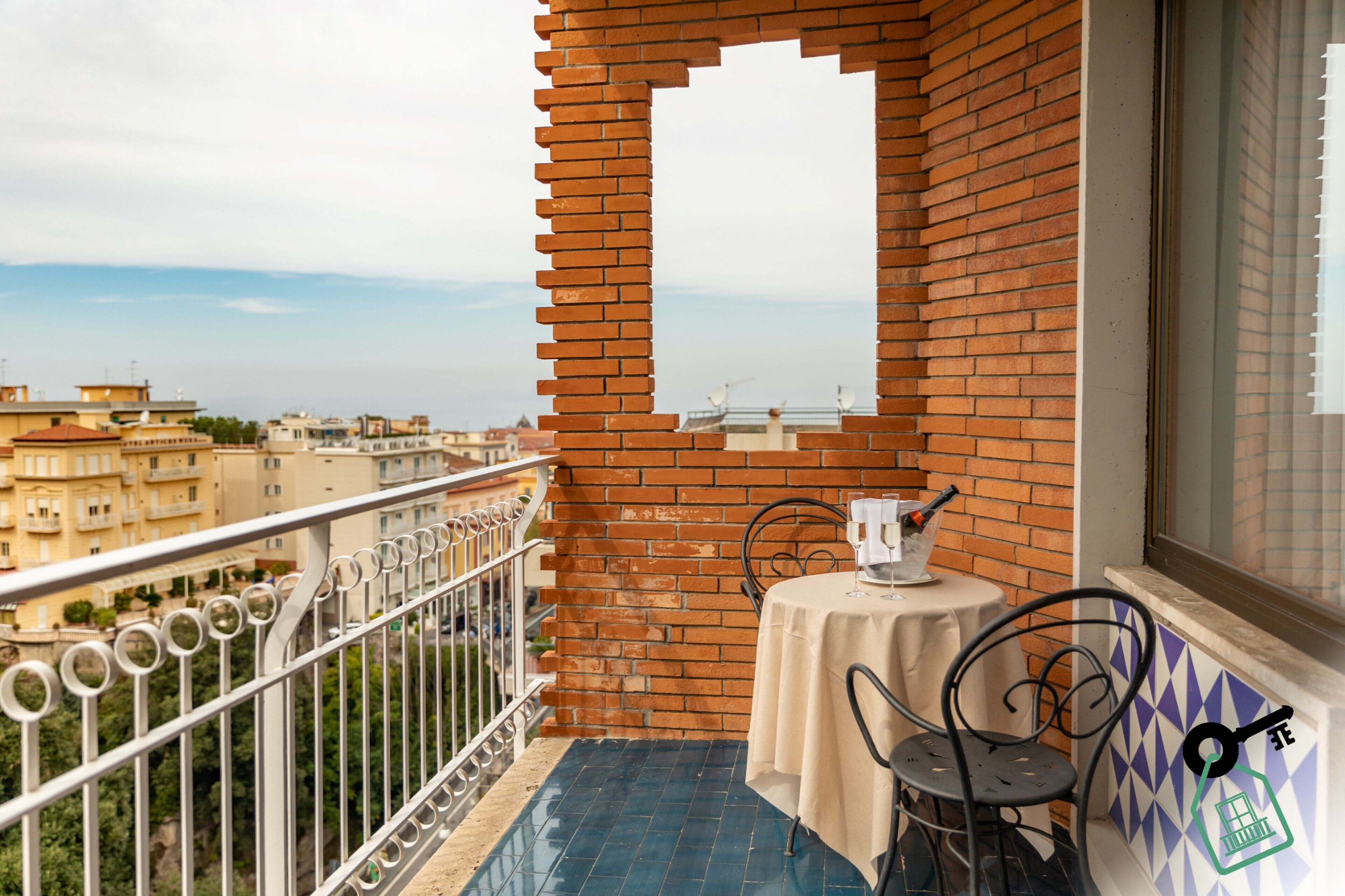 Photo - HOTIDAY Room Collection - Sorrento