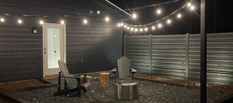 5.5mi to Helen-Couples Shower-Private Fire Pit