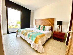 2 makuuhuonetta, silitysrauta/-lauta, ilmainen Wi-Fi, vuodevaatteet