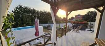 Small renovated farmhouse near the beach