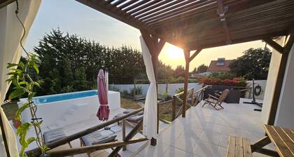 Small renovated farmhouse near the beach