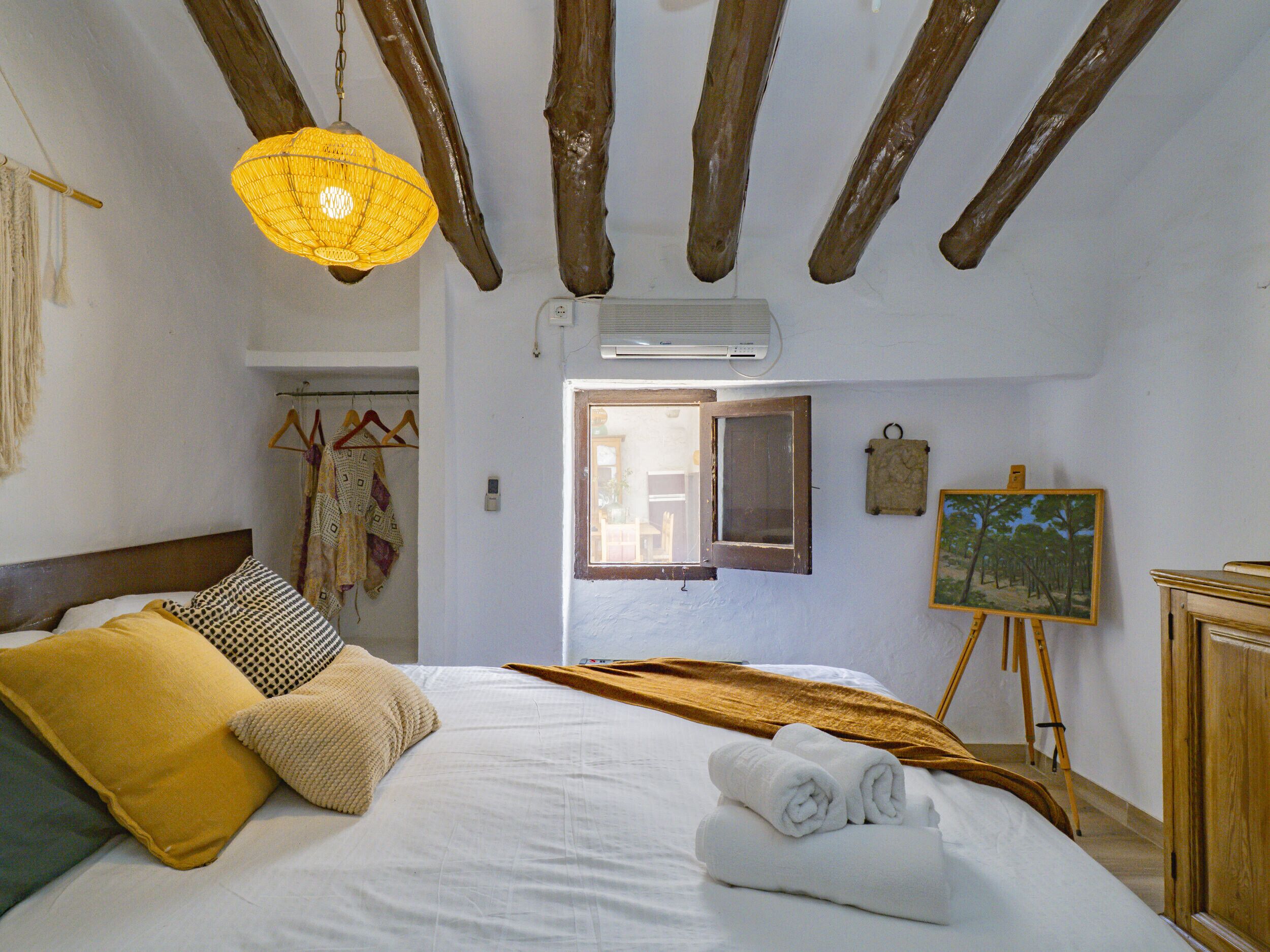 5 chambres, fer et planche à repasser, Wi-Fi gratuit, draps fournis