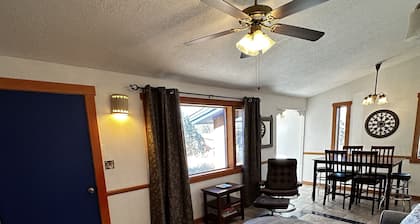 enchanted 2 bed 2 bath 20 minutes from ski area