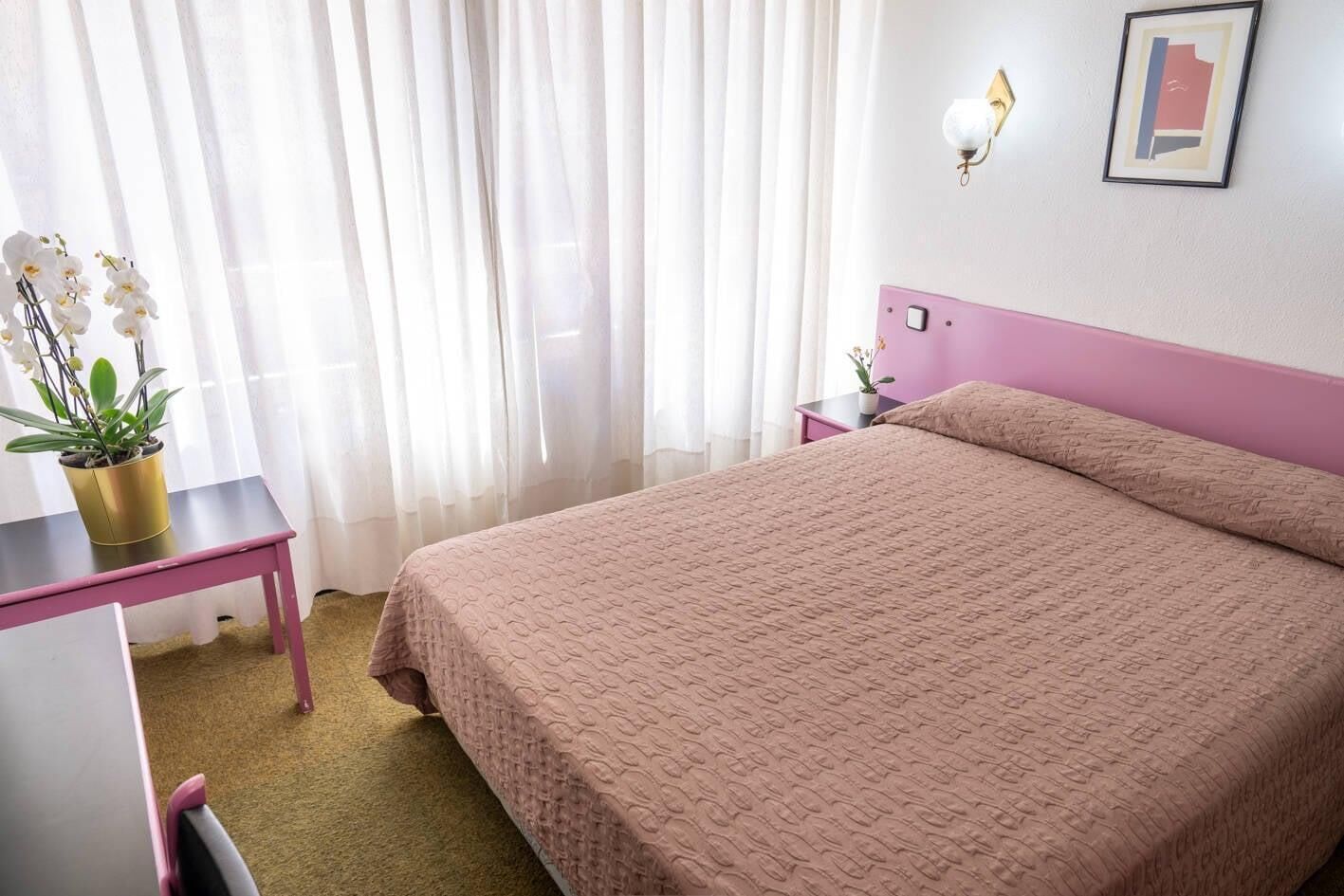 Standaard kamer, niet-roken | Een bureau, gratis wifi, beddengoed