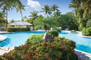 Outdoor pool - Studio in St. Thomas w/Pool, Wifi, Hot Tub, Bar (St Thomas)