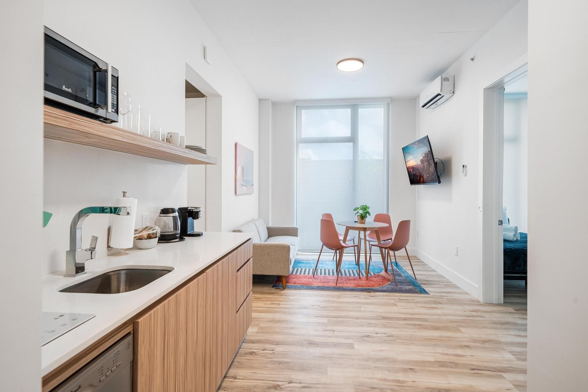 Exclusive-Penthouse, 3 Schlafzimmer, Balkon, Stadtblick | Eigene Küche | Wasserkocher mit Kaffee-/Teezubehör