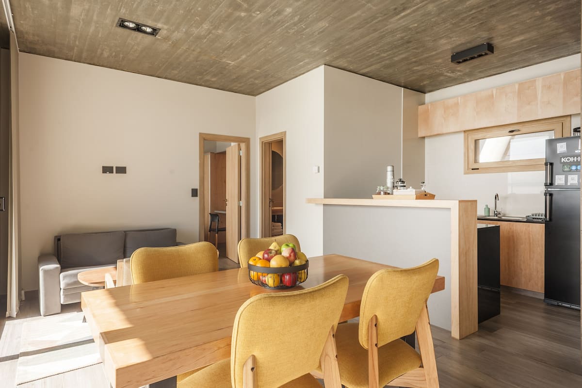 Design Apartment (Tierra 4) | Bếp riêng | Tủ lạnh, lò vi sóng, lò nướng, lò nướng bánh mì