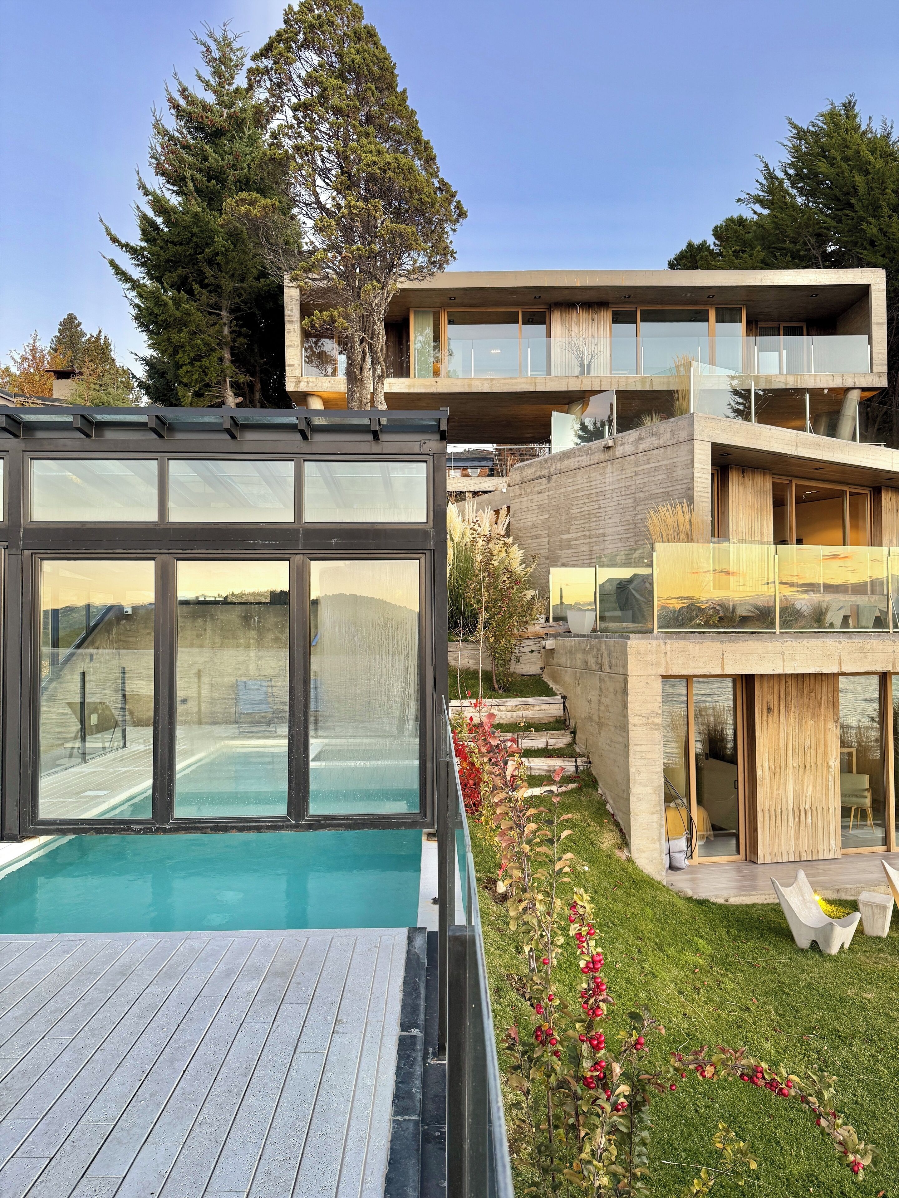 المنشأة من الخارج