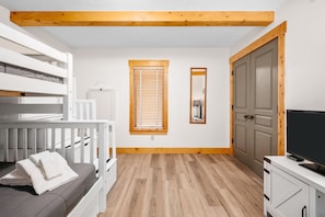 2 quartos, Wi-Fi de cortesia, roupa de cama