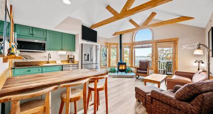 Stony Brook 23 | Top Floor, Heated Pool, Lake Michigan View