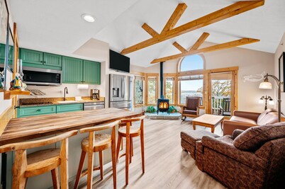 Stony Brook 23 | Top Floor, Heated Pool, Lake Michigan View