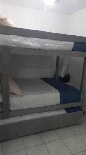 2 habitaciones, escritorio, cuna de viaje y wifi gratis 