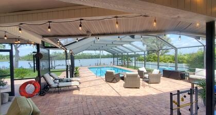 Fun Relaxing Riverfront Destination Home With Activities