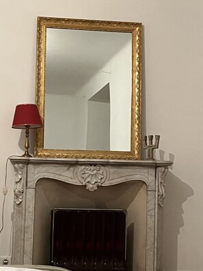 Interior detail - Very large apartment in the historic center (Ajaccio)