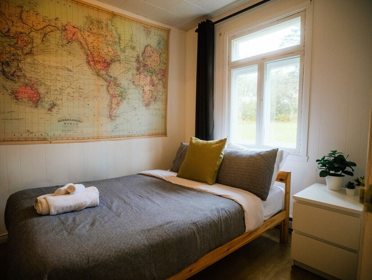 2 多间卧室、WiFi、床单