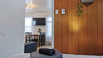 2 quartos, Wi-Fi de cortesia, roupa de cama