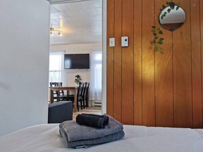 2 soverom, wi-fi (inkludert) og sengetøy