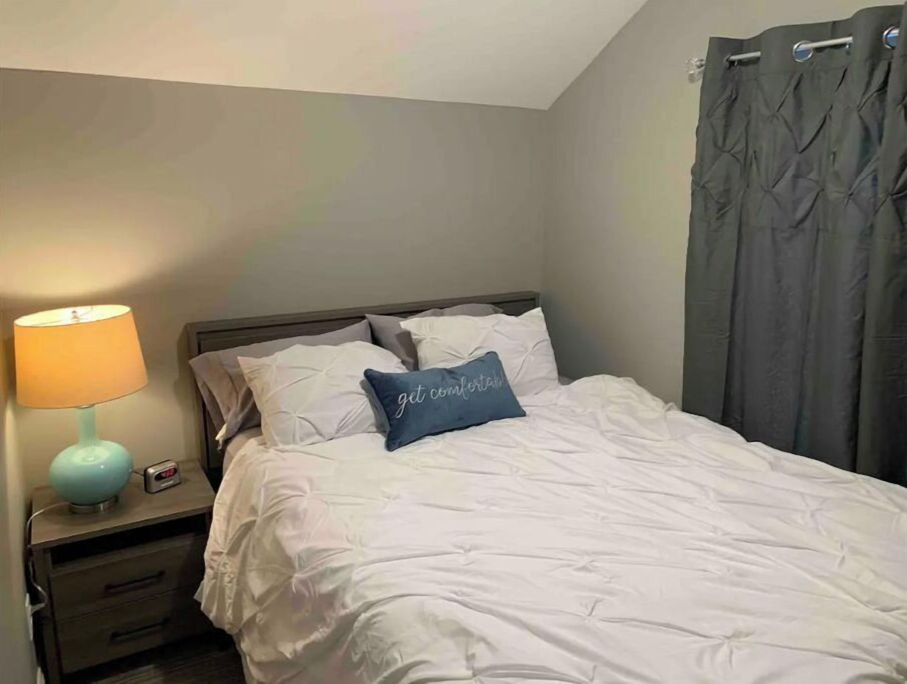 2 chambres, fer et planche à repasser, Wi-Fi gratuit, draps fournis