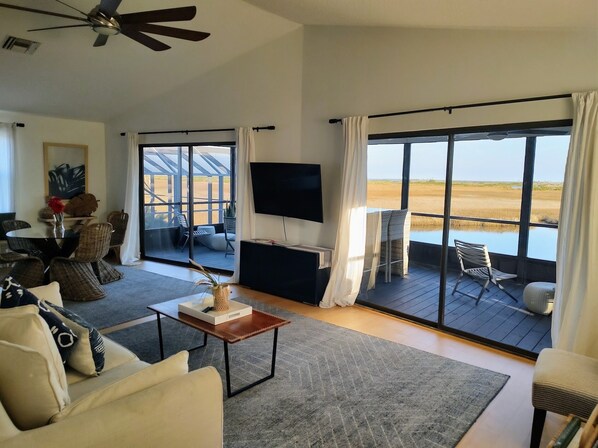 リビング エリア