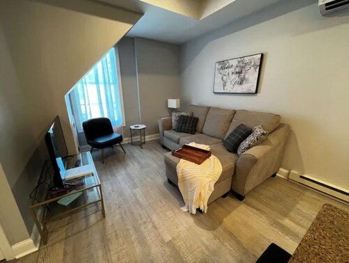 Downtown Spa Sanctuary with a View!