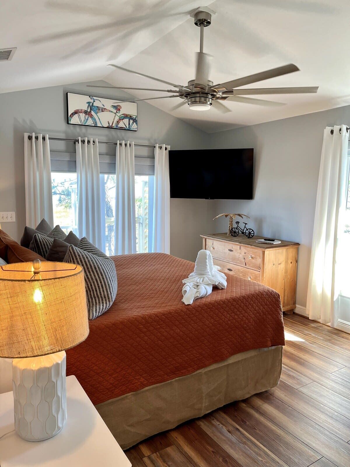 3 bedrooms, iron/ironing board, travel crib, WiFi