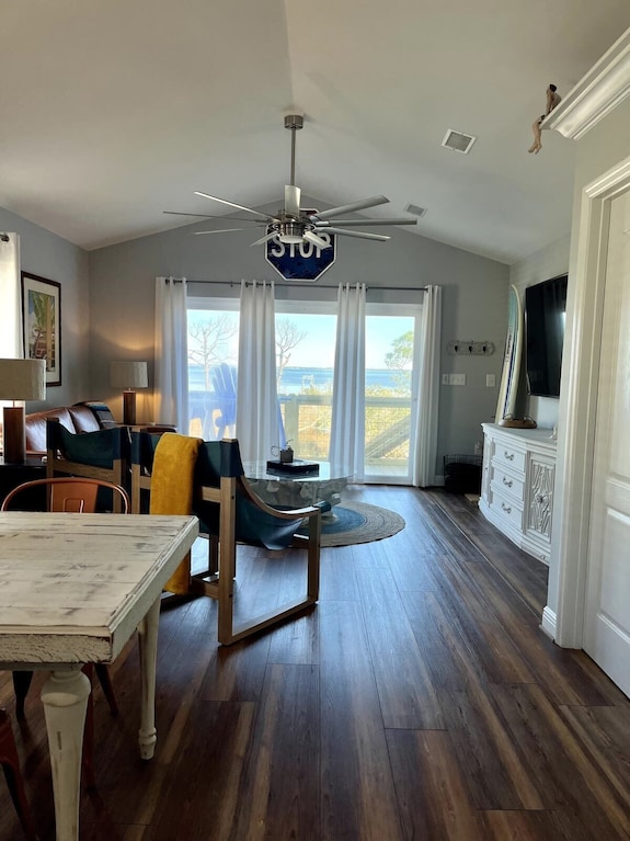 Bayfront House W/ Hot Tub & Dock Access - Cape San Blas, FL