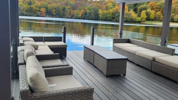 Unclassified image, 1 of 22, button - Home King Luxury (Kauneonga Lake)