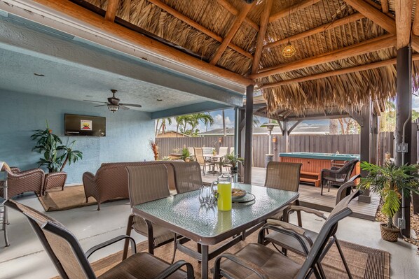 Outdoor dining