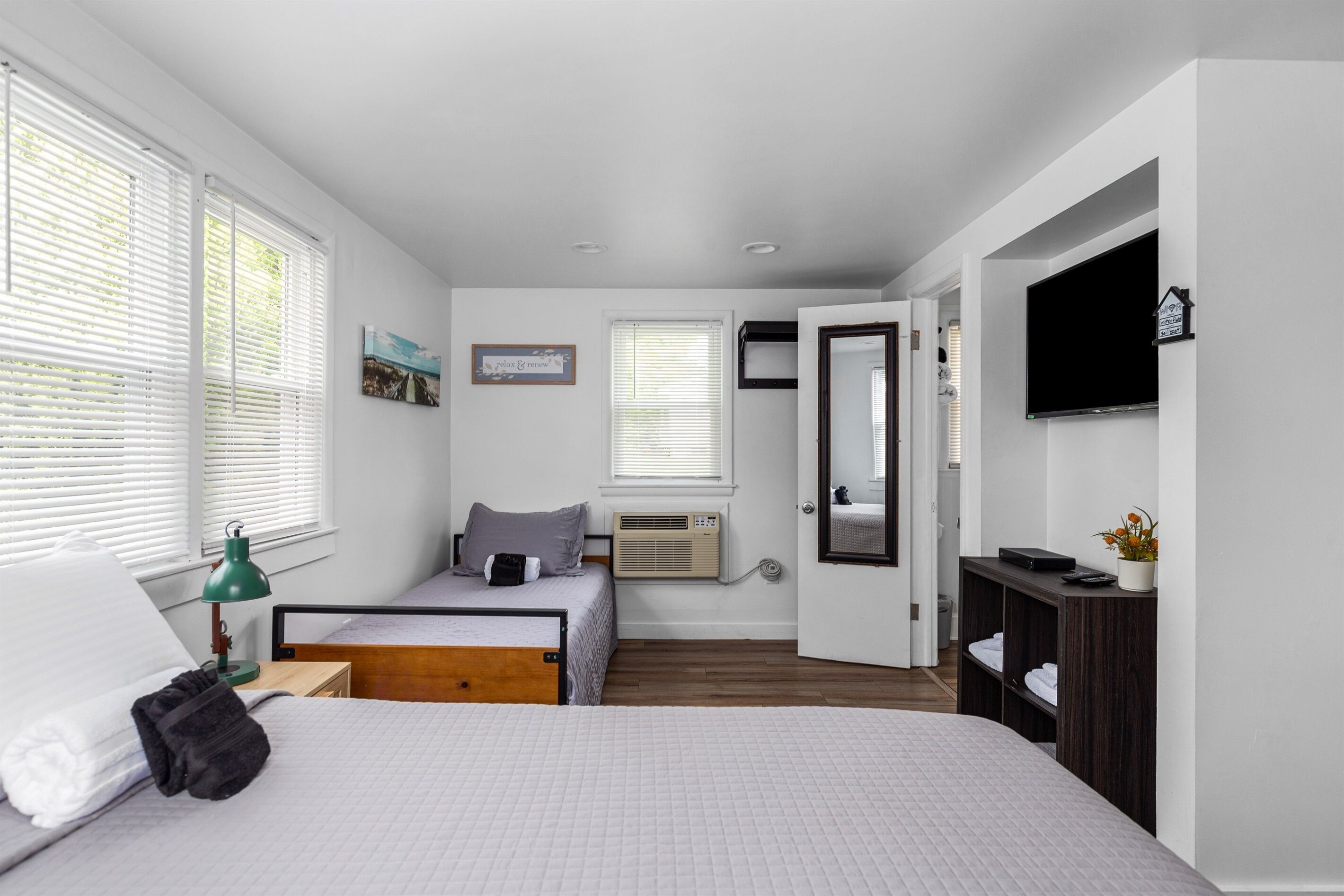 2 quartos, Wi-Fi de cortesia, roupa de cama