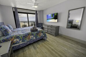 3 室のベッドルーム、デスク、アイロン / アイロン台、WiFi (無料)