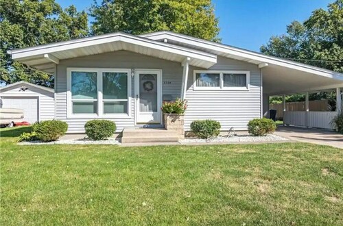 Newcastle Estate: 3 Bdrm Bungalow - North Side