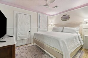 1 chambre, bureau, fer et planche à repasser, Wi-Fi