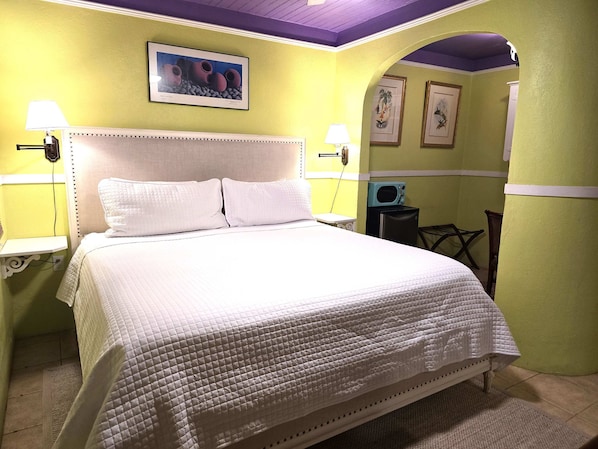 1 makuuhuone, työpöytä, silitysrauta/-lauta, Wi-Fi