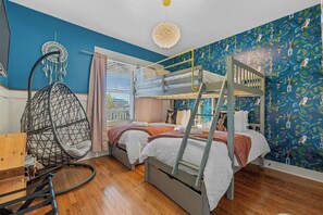 2 bedrooms, iron/ironing board, travel cot, WiFi