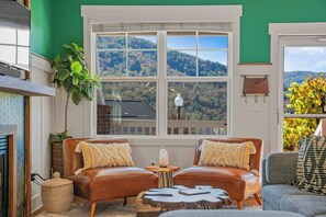 Smart TV, fireplace, offices