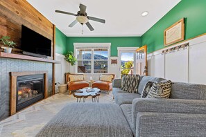 Smart TV, fireplace, offices