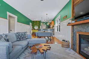 Smart TV, fireplace, offices