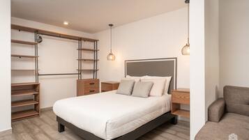 Habitación doble de diseñador | Minibar, tabla de planchar con plancha y wifi gratis