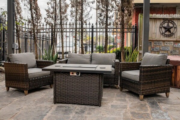 Terrace/patio - Midtown Houston Townhome - Minutes from downtown and night life! (Houston)