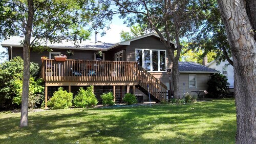 Family friendly, 4 bedrooms, big yard, a cook's kitchen, & treasure!